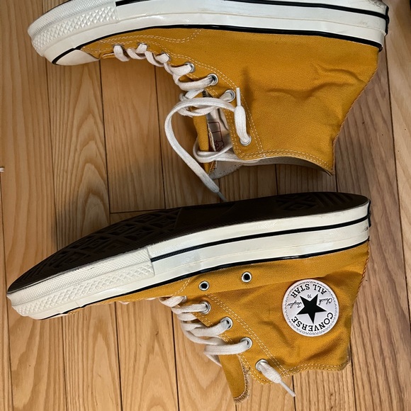 Men’s Yellow Chuck Taylor’s - size 12 - Picture 3 of 5